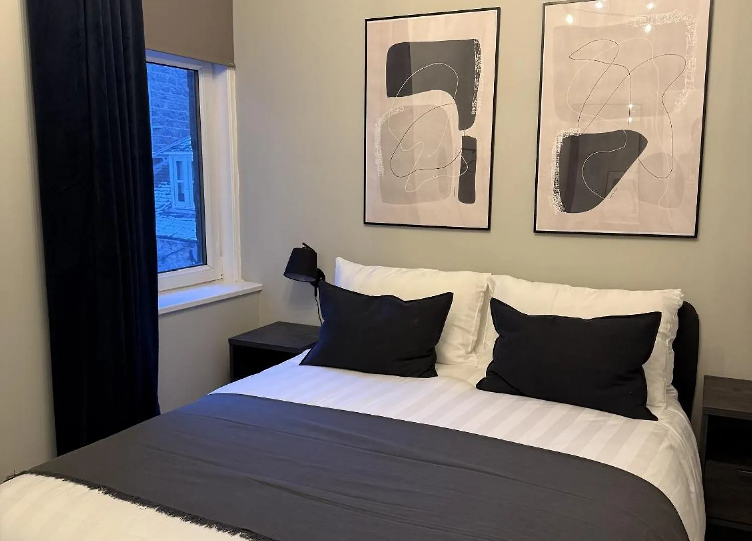 2 Bed Near Aberdeen Uni 0*,